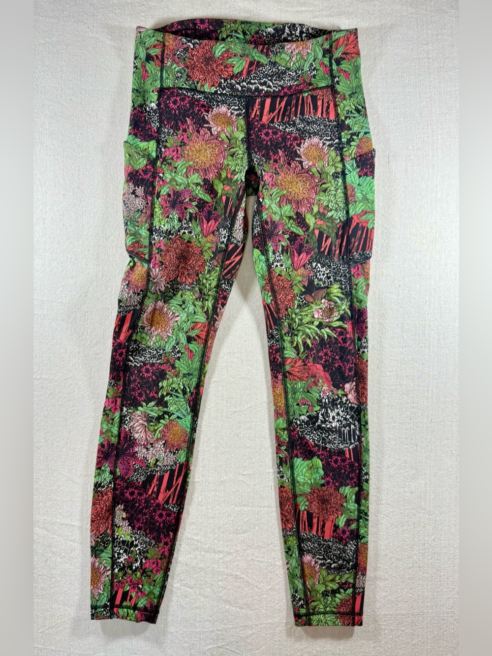 Lululemon Speed up Tight - Full-on Luxtreme - Zen Garden Multi- Size 6